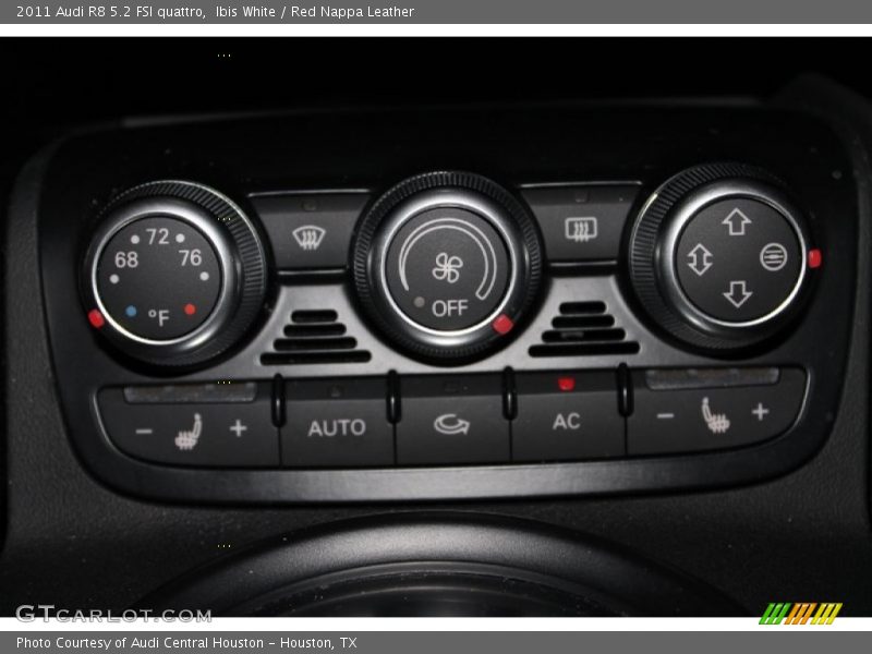 Controls of 2011 R8 5.2 FSI quattro