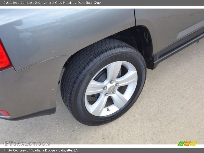 Mineral Gray Metallic / Dark Slate Gray 2011 Jeep Compass 2.0