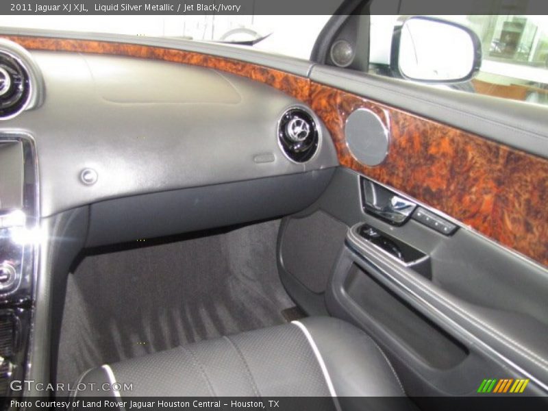 Liquid Silver Metallic / Jet Black/Ivory 2011 Jaguar XJ XJL
