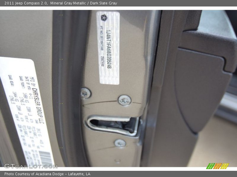 Mineral Gray Metallic / Dark Slate Gray 2011 Jeep Compass 2.0