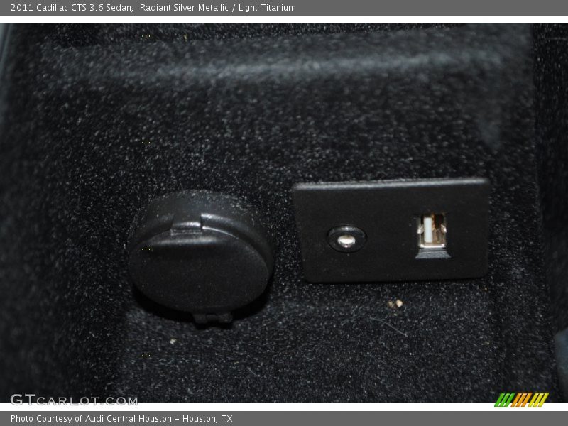 Radiant Silver Metallic / Light Titanium 2011 Cadillac CTS 3.6 Sedan