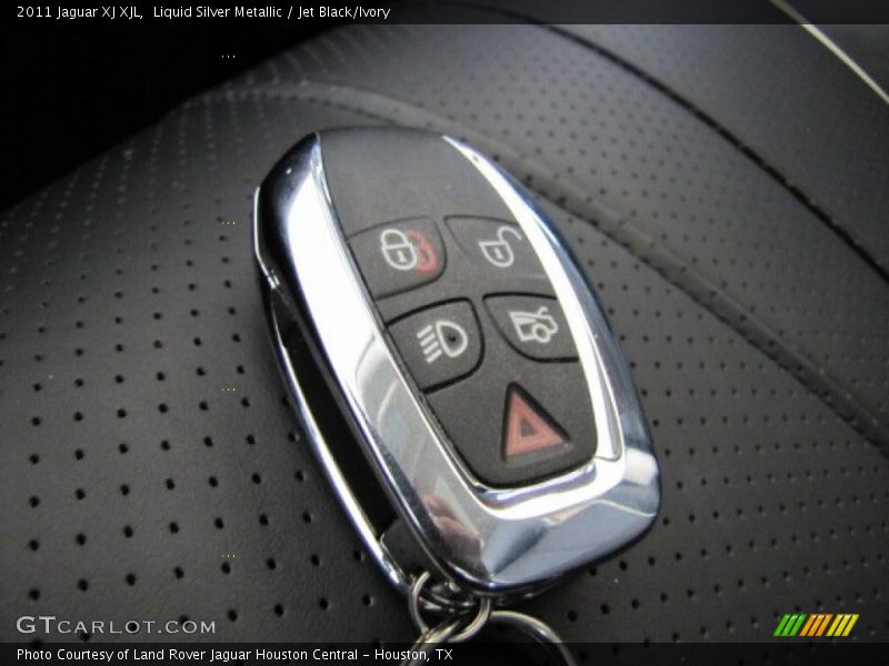 Keys of 2011 XJ XJL