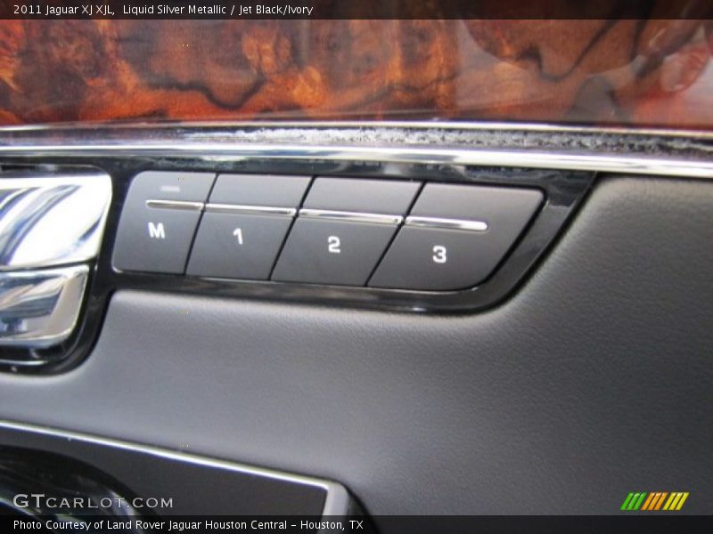 Controls of 2011 XJ XJL