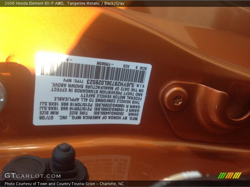 Tangerine Metallic / Black/Gray 2006 Honda Element EX-P AWD