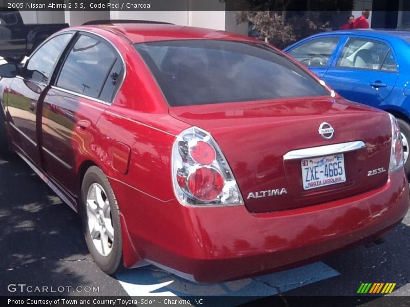 Code Red / Charcoal 2005 Nissan Altima 2.5 S
