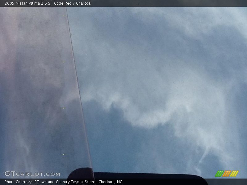 Code Red / Charcoal 2005 Nissan Altima 2.5 S