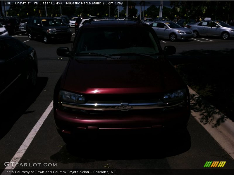 Majestic Red Metallic / Light Gray 2005 Chevrolet TrailBlazer LS 4x4