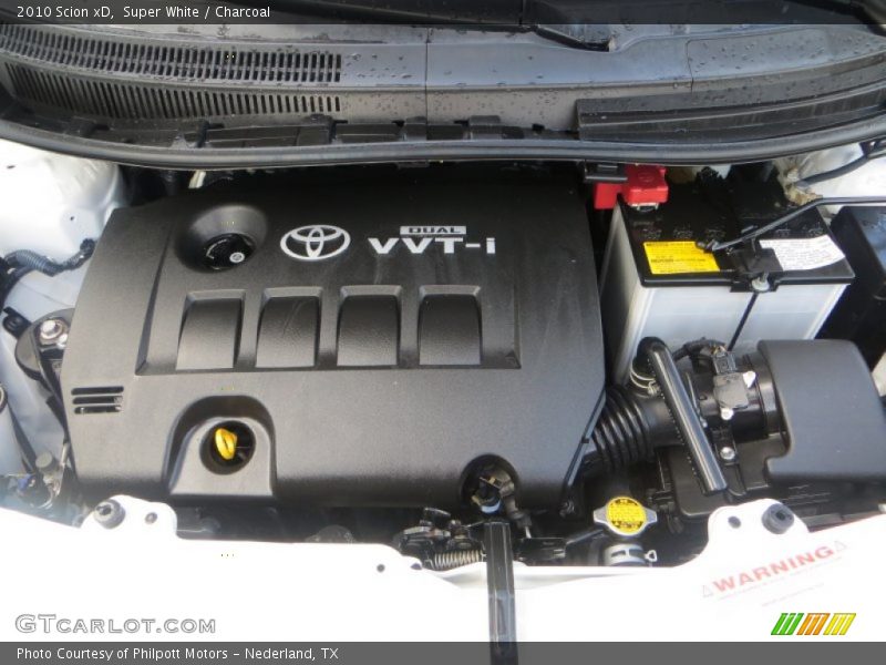 Super White / Charcoal 2010 Scion xD