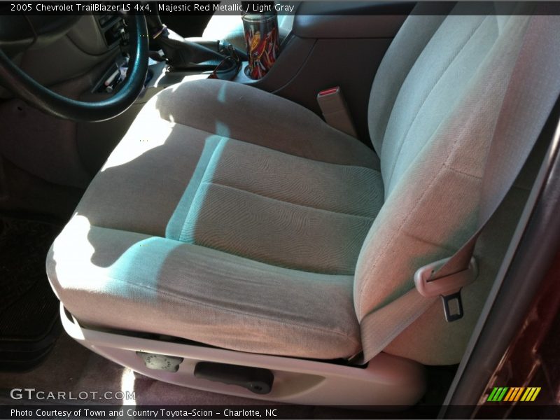 Majestic Red Metallic / Light Gray 2005 Chevrolet TrailBlazer LS 4x4