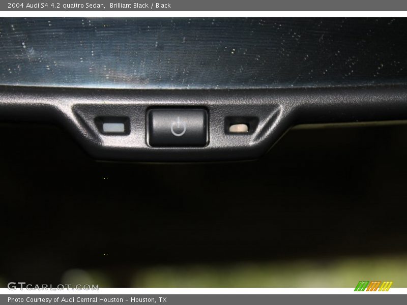 Brilliant Black / Black 2004 Audi S4 4.2 quattro Sedan