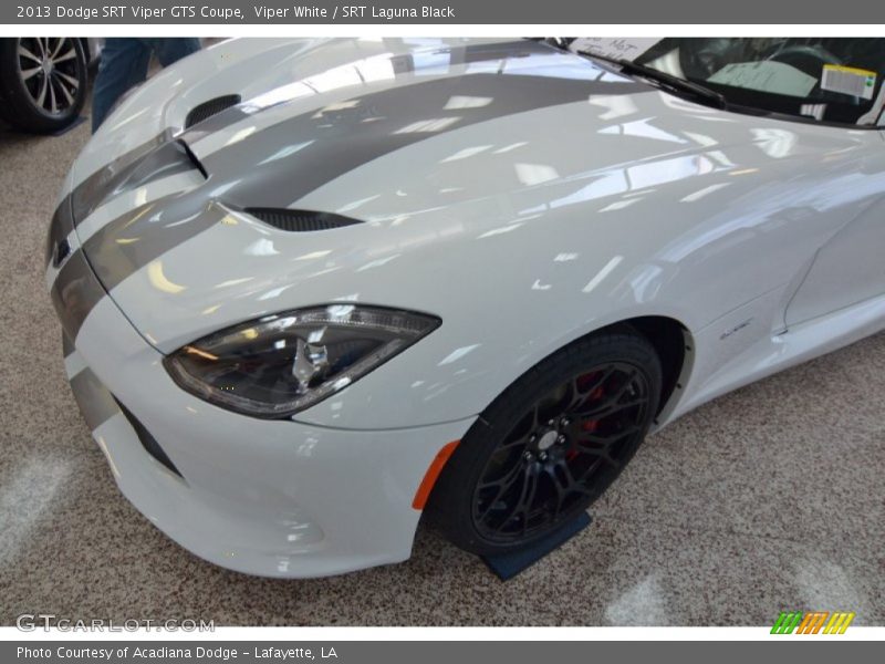 Viper White / SRT Laguna Black 2013 Dodge SRT Viper GTS Coupe