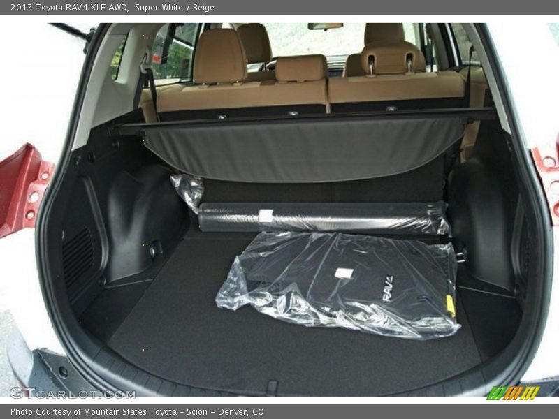 Super White / Beige 2013 Toyota RAV4 XLE AWD