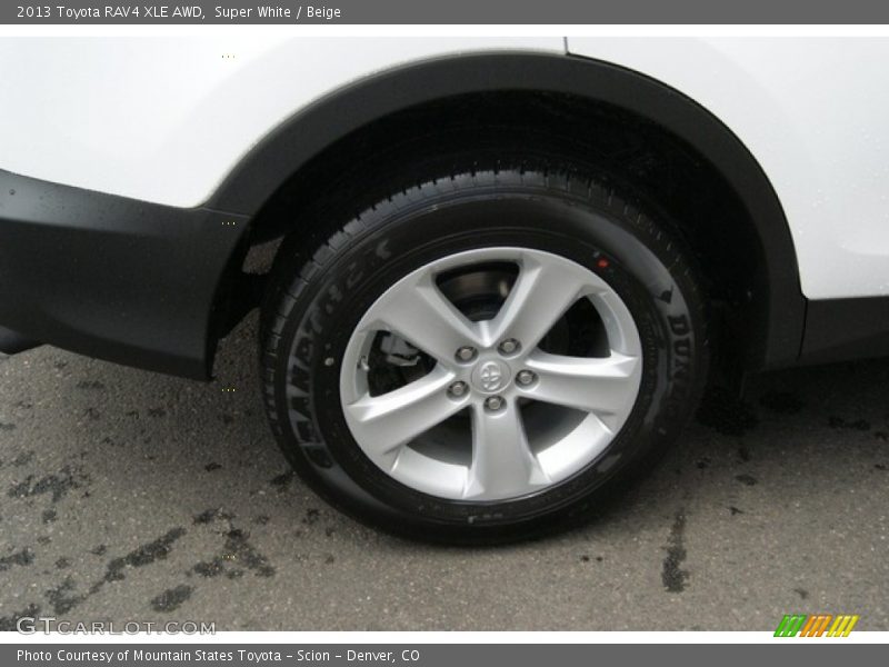 Super White / Beige 2013 Toyota RAV4 XLE AWD