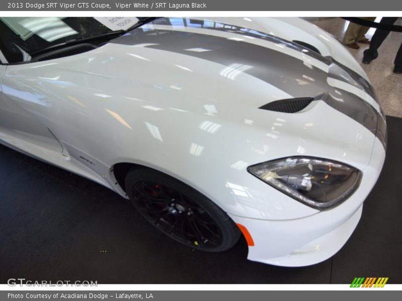 Viper White / SRT Laguna Black 2013 Dodge SRT Viper GTS Coupe