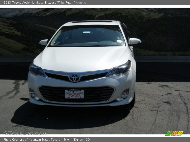 Blizzard White Pearl / Almond 2013 Toyota Avalon Limited