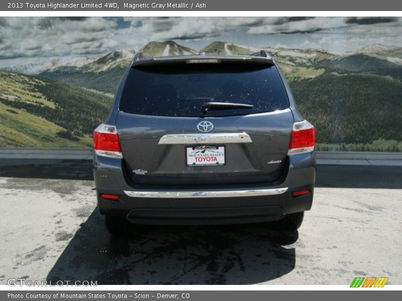 Magnetic Gray Metallic / Ash 2013 Toyota Highlander Limited 4WD