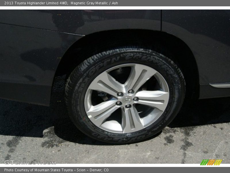 Magnetic Gray Metallic / Ash 2013 Toyota Highlander Limited 4WD