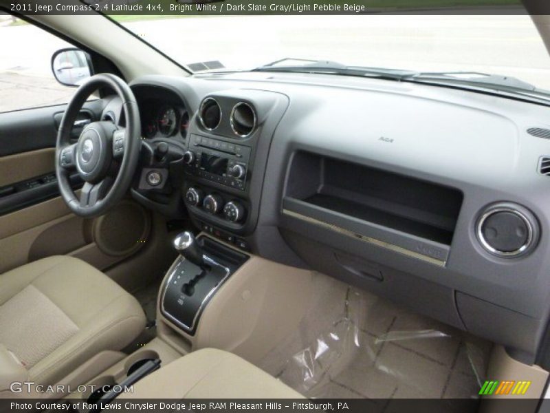 Bright White / Dark Slate Gray/Light Pebble Beige 2011 Jeep Compass 2.4 Latitude 4x4