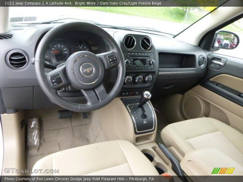 Bright White / Dark Slate Gray/Light Pebble Beige 2011 Jeep Compass 2.4 Latitude 4x4
