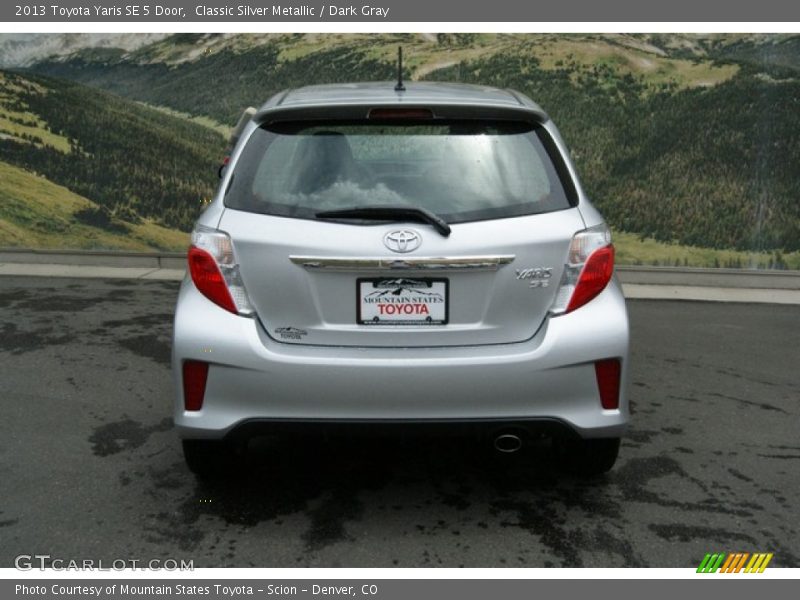 Classic Silver Metallic / Dark Gray 2013 Toyota Yaris SE 5 Door