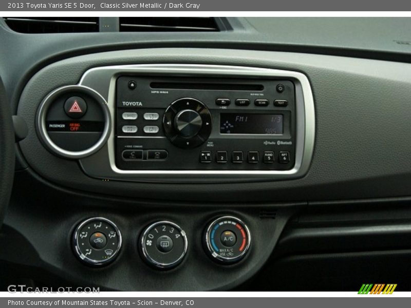Classic Silver Metallic / Dark Gray 2013 Toyota Yaris SE 5 Door