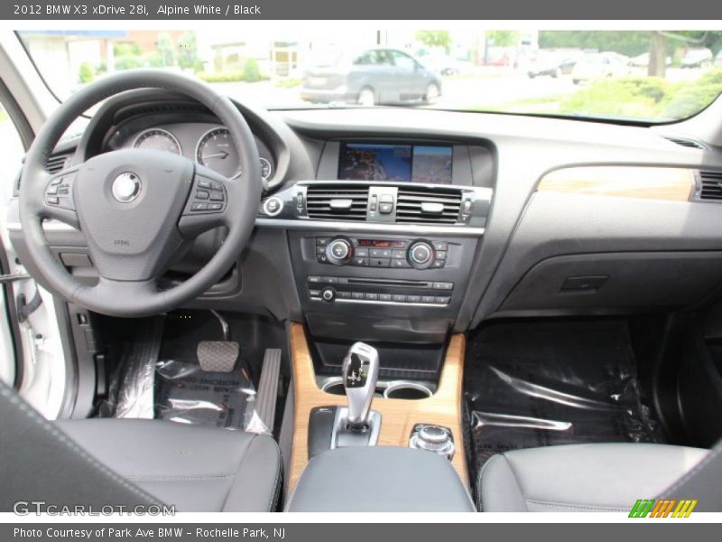 Alpine White / Black 2012 BMW X3 xDrive 28i