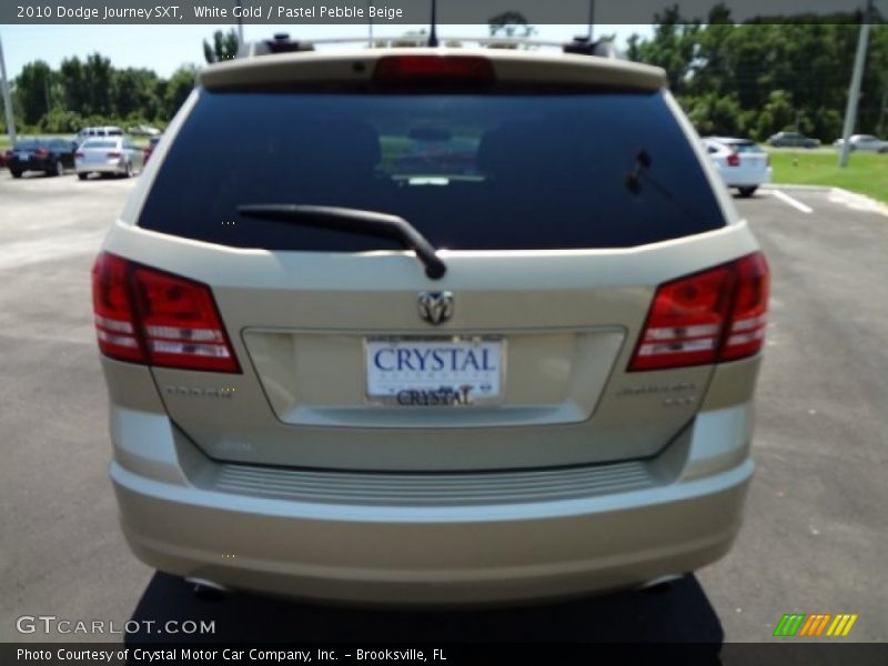 White Gold / Pastel Pebble Beige 2010 Dodge Journey SXT