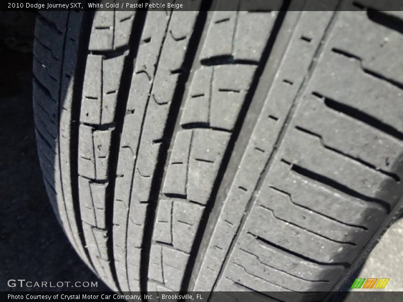 White Gold / Pastel Pebble Beige 2010 Dodge Journey SXT