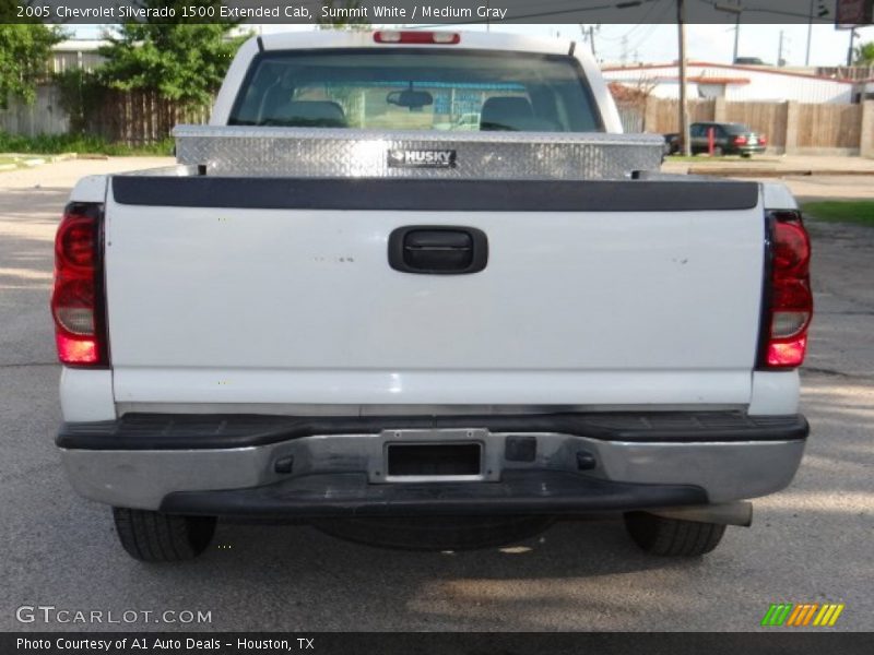 Summit White / Medium Gray 2005 Chevrolet Silverado 1500 Extended Cab