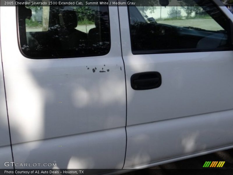Summit White / Medium Gray 2005 Chevrolet Silverado 1500 Extended Cab