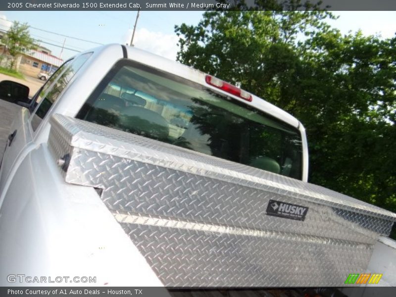 Summit White / Medium Gray 2005 Chevrolet Silverado 1500 Extended Cab