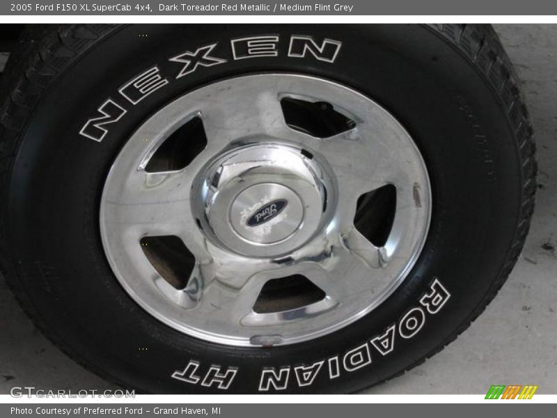 Dark Toreador Red Metallic / Medium Flint Grey 2005 Ford F150 XL SuperCab 4x4