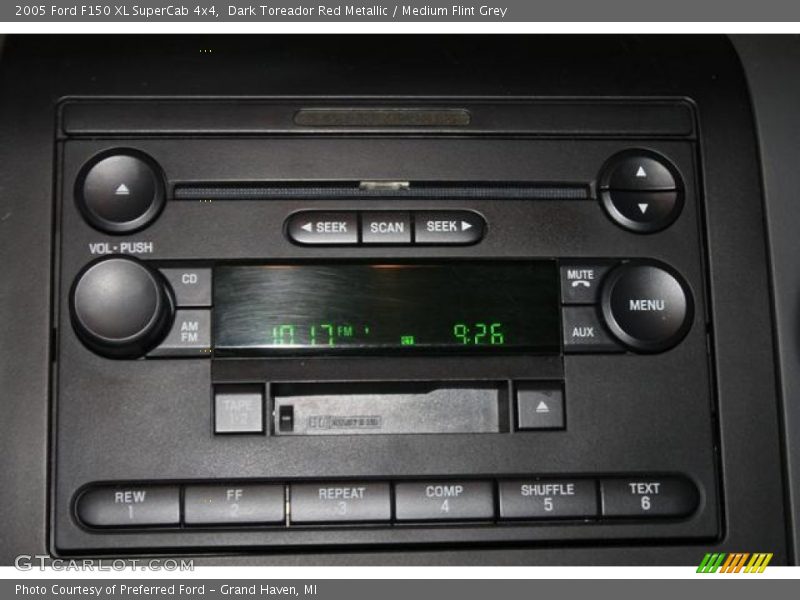 Dark Toreador Red Metallic / Medium Flint Grey 2005 Ford F150 XL SuperCab 4x4