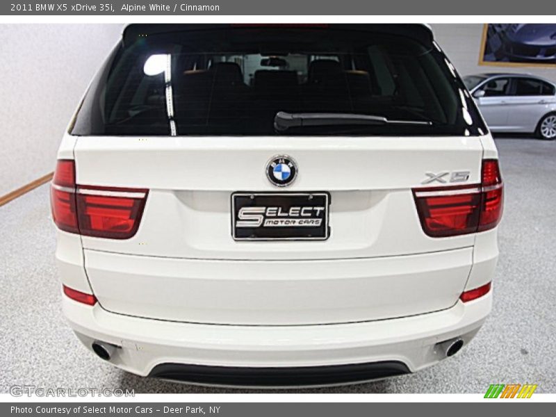 Alpine White / Cinnamon 2011 BMW X5 xDrive 35i