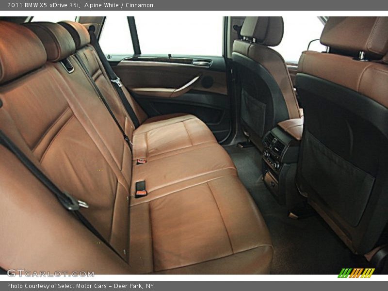 Alpine White / Cinnamon 2011 BMW X5 xDrive 35i