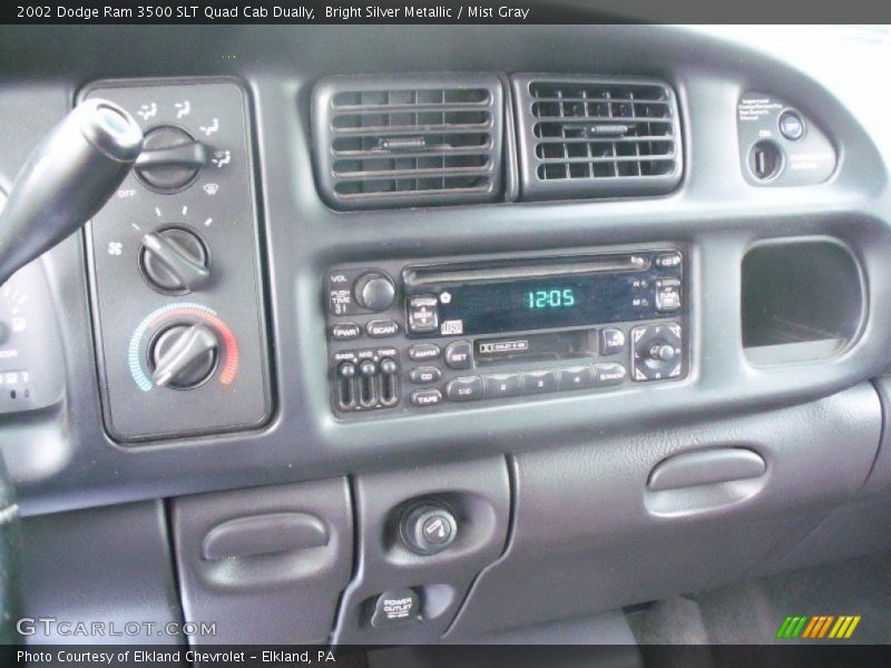 Controls of 2002 Ram 3500 SLT Quad Cab Dually