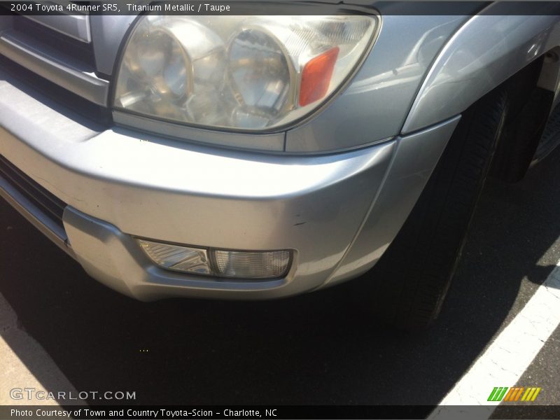 Titanium Metallic / Taupe 2004 Toyota 4Runner SR5