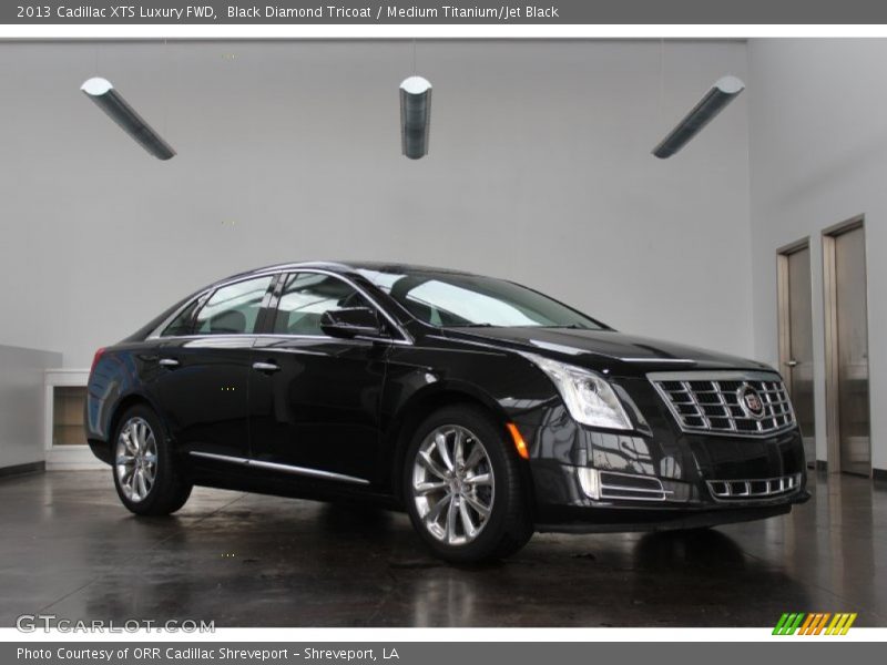 Black Diamond Tricoat / Medium Titanium/Jet Black 2013 Cadillac XTS Luxury FWD