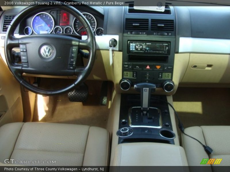 Cranberry Red Metallic / Pure Beige 2008 Volkswagen Touareg 2 VR6