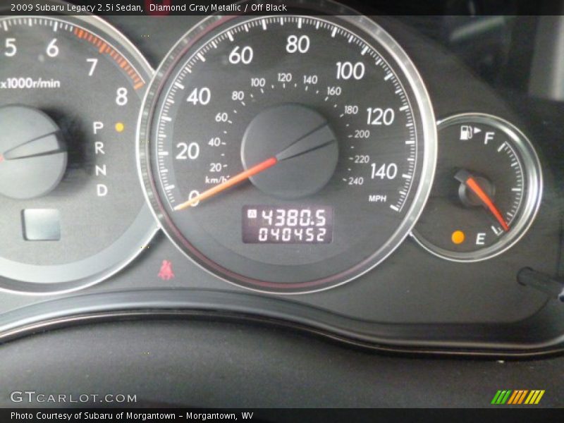 Diamond Gray Metallic / Off Black 2009 Subaru Legacy 2.5i Sedan