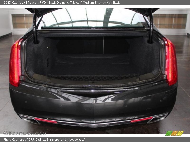 Black Diamond Tricoat / Medium Titanium/Jet Black 2013 Cadillac XTS Luxury FWD
