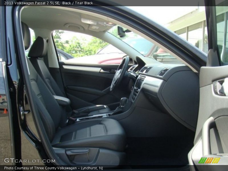 Black / Titan Black 2013 Volkswagen Passat 2.5L SE