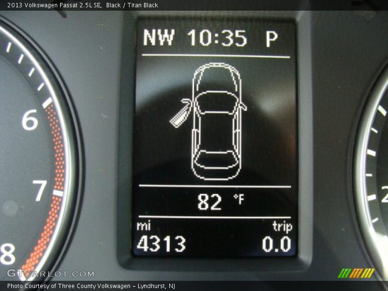Black / Titan Black 2013 Volkswagen Passat 2.5L SE