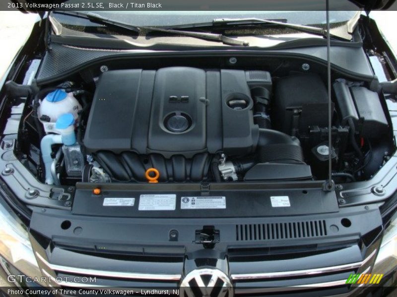 Black / Titan Black 2013 Volkswagen Passat 2.5L SE