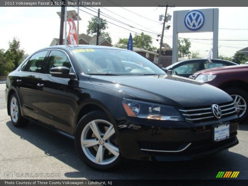 Black / Titan Black 2013 Volkswagen Passat 2.5L SE