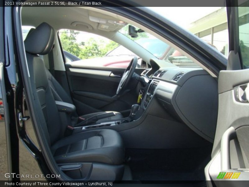 Black / Titan Black 2013 Volkswagen Passat 2.5L SE