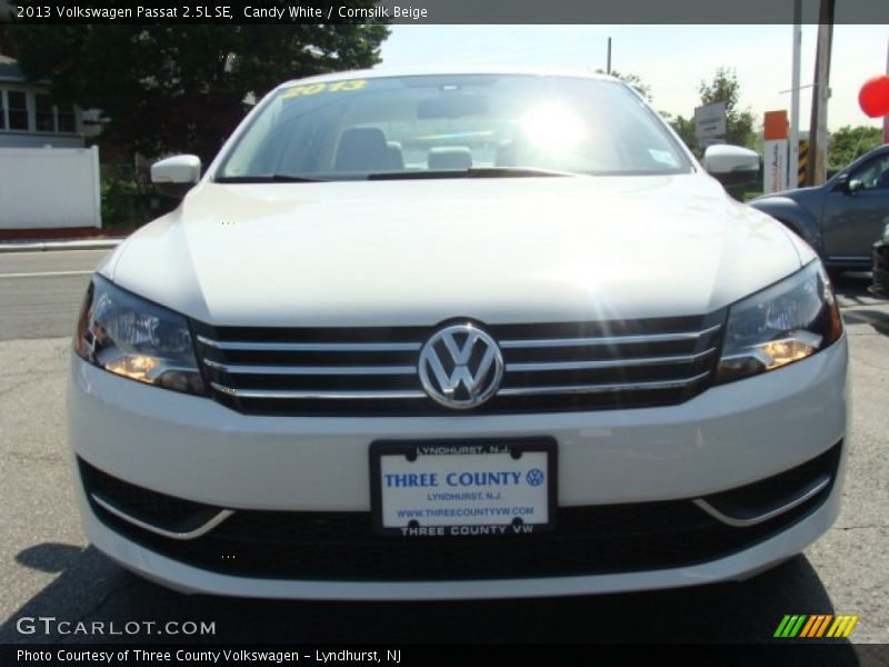 Candy White / Cornsilk Beige 2013 Volkswagen Passat 2.5L SE