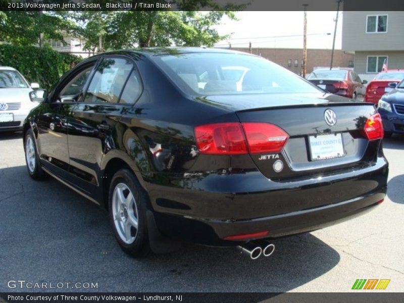 Black Uni / Titan Black 2013 Volkswagen Jetta S Sedan