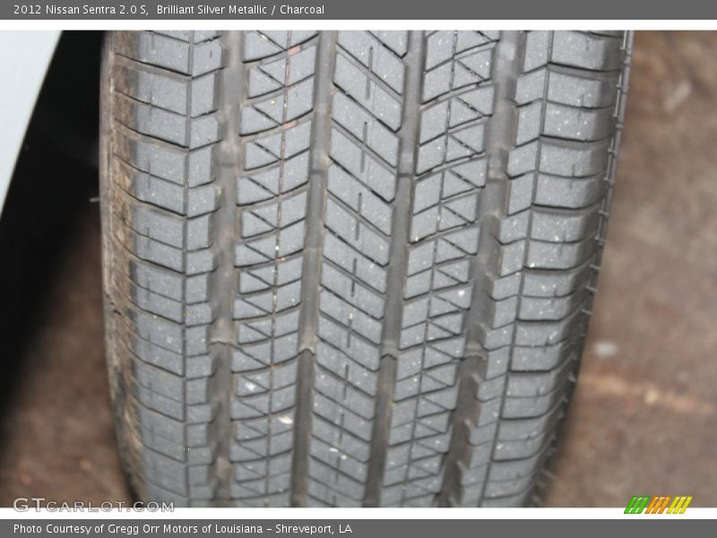 Brilliant Silver Metallic / Charcoal 2012 Nissan Sentra 2.0 S
