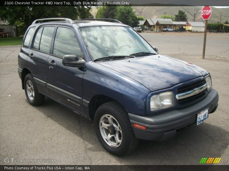 Dark Blue Metallic / Medium Gray 2000 Chevrolet Tracker 4WD Hard Top